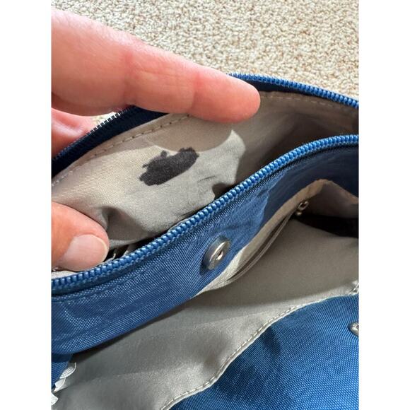 Baggallini Crossover Crossbody, Navy blue, lots of pockets! - Picture 8 of 10